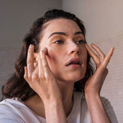 Gentle Facial Cleanser – jemný, ale účinný čisticí gel 3v1